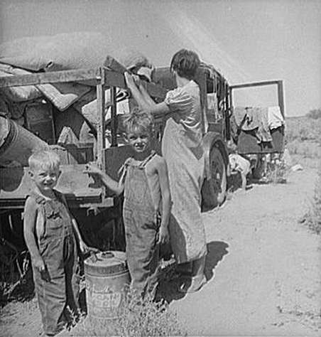 Part of an Impoverished Family of Nine On a New Mexico Highway