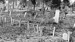 1865, Graves of Confederate soldiers in Hollywood Cemetery, Richmond, Va., with board markers 